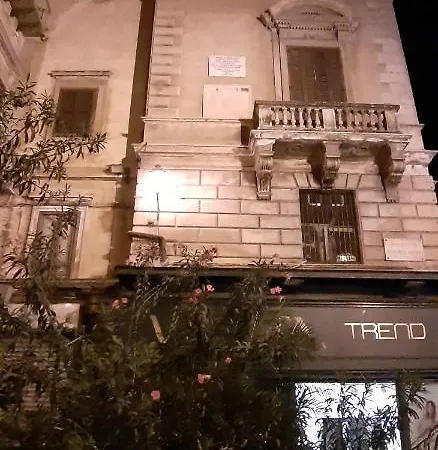 Mercurio & C - 50mq Centro Storico Apartment