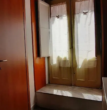 Mercurio & C - 50mq Centro Storico Apartment